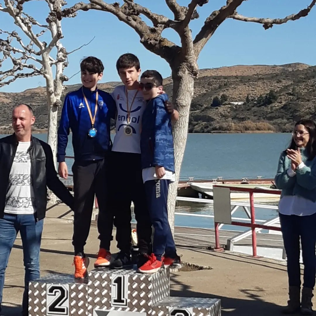 Gran participación del club de piragüismo tudelano, Enhol Ebrokayak, en el Campeonato de Aragón
